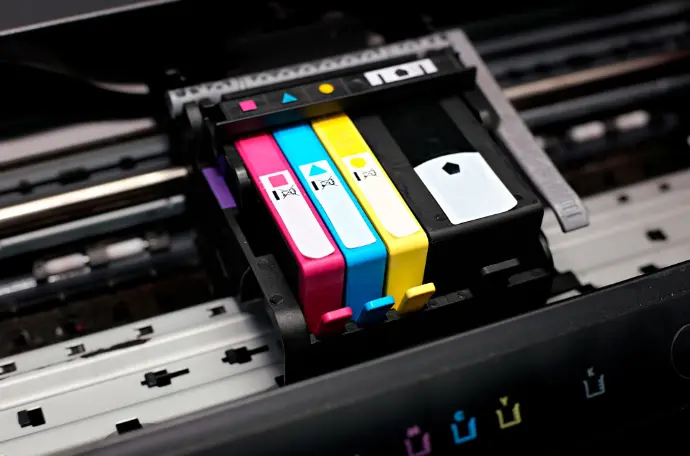 Kleureninktcartridges in een inkjetprinter